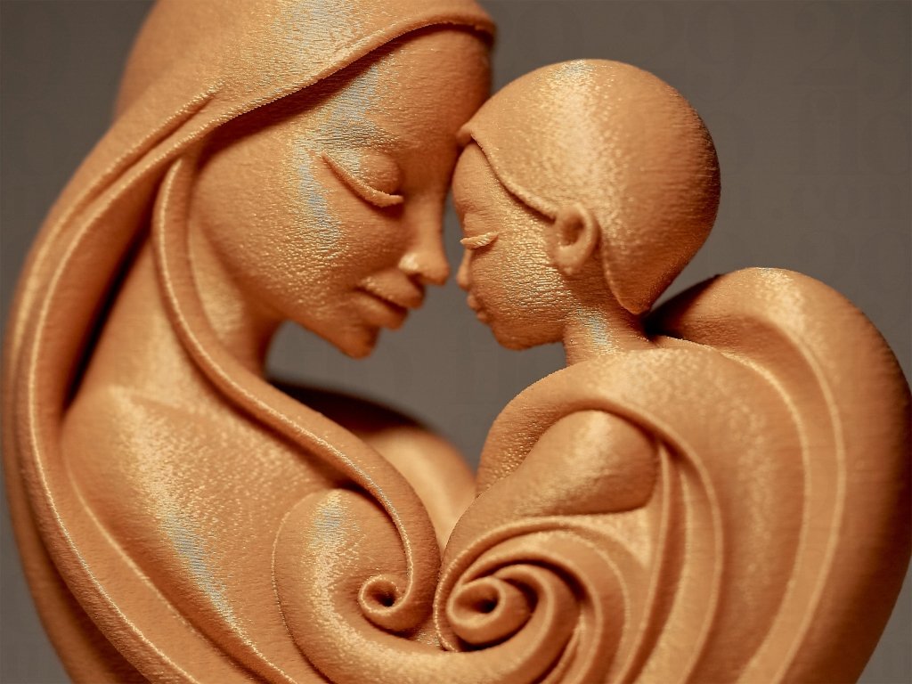 Mother Holding a Child Sculpture by 29Flo - Border3d